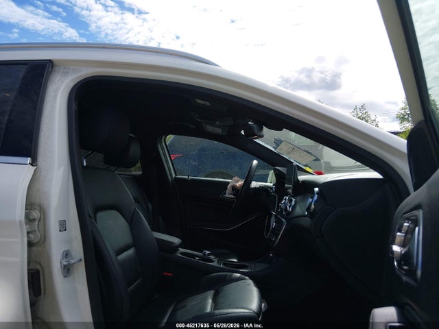 45217635 :رقم المزاد ، WDCTG4EB4JJ423843 vin ، 2018 Mercedes-benz Gla 250 مزاد بيع