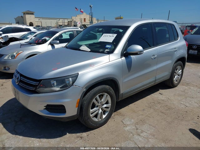 WVGAV3AX8EW525388 Volkswagen TIGUAN S