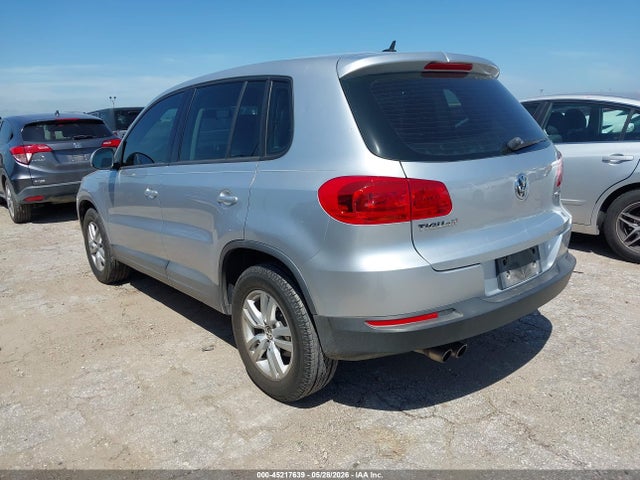 WVGAV3AX8EW525388 Volkswagen TIGUAN S