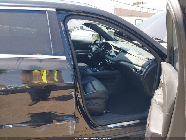 45217665 :رقم المزاد ، 1GYFZDR41PF110912 vin ، 2023 Cadillac Xt4 Awd Premium Luxury مزاد بيع