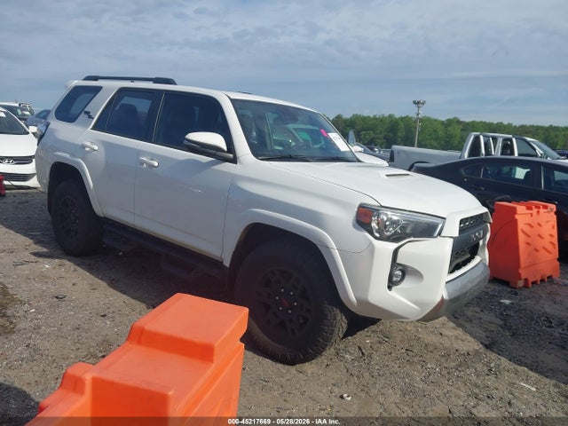 2024 Toyota 4runner Trd Off Road Premium მანქანა იყიდება აუქციონზე, vin: JTERU5JRXR6295555, აუქციონის ნომერი: 45217669