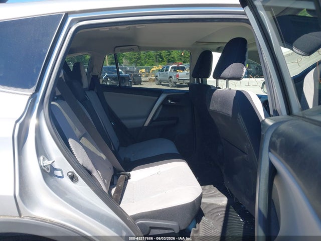 Toyota Rav4 Xle 2018 2T3RFREV2JW708374 Image 8