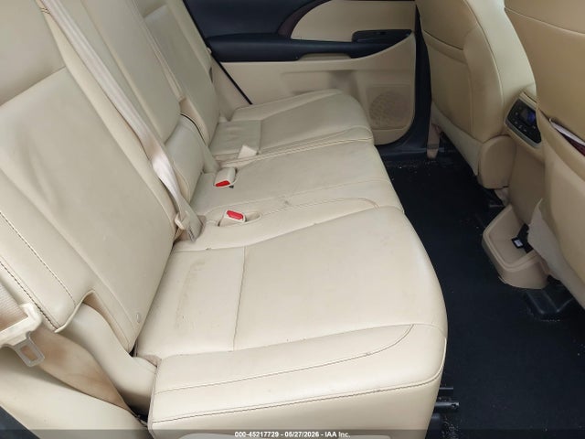Продаж на аукціоні авто 2015 Toyota Highlander Xle V6, vin: 5TDKKRFH8FS098625, номер лоту: 45217729