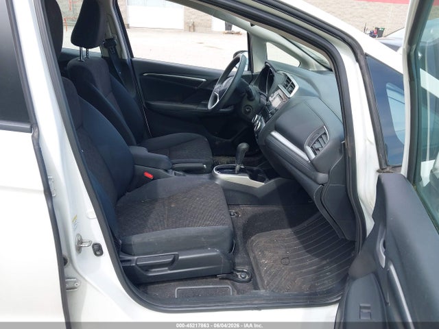45217863 :رقم المزاد ، 3HGGK5H53FM743989 vin ، 2015 Honda Fit Lx مزاد بيع