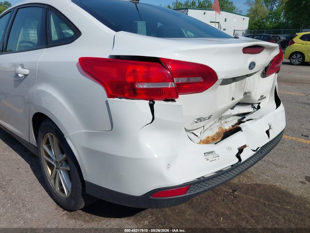 Продажа на аукционе авто 2016 Ford Focus Se, vin: 1FADP3F21GL294806, номер лота: 45217910