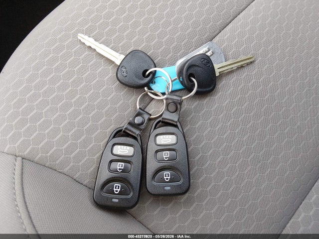 Продажа на аукционе авто 2020 Hyundai Elantra Se, vin: 5NPD74LF4LH610446, номер лота: 45217923