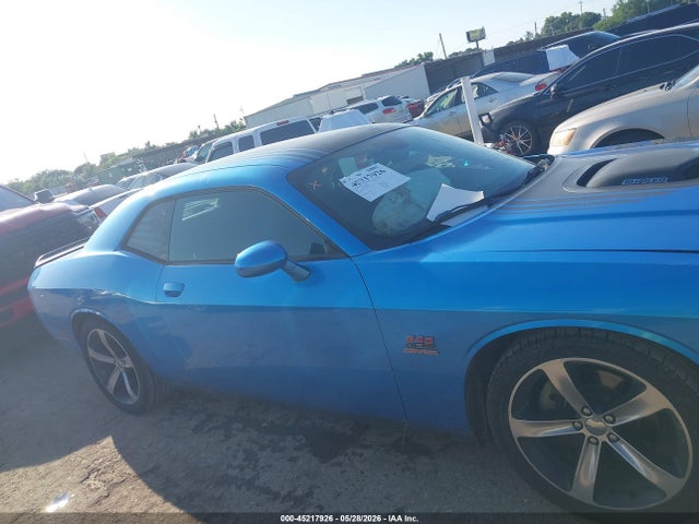 45217926 :رقم المزاد ، 2C3CDZAT9FH885189 vin ، 2015 Dodge Challenger R/t Shaker مزاد بيع