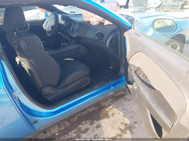 45217926 :رقم المزاد ، 2C3CDZAT9FH885189 vin ، 2015 Dodge Challenger R/t Shaker مزاد بيع