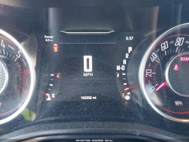 45217926 :رقم المزاد ، 2C3CDZAT9FH885189 vin ، 2015 Dodge Challenger R/t Shaker مزاد بيع