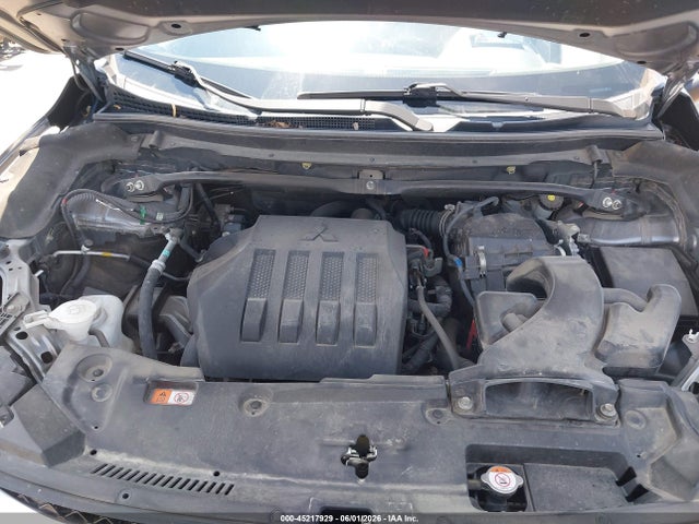 Mitsubishi Eclipse Cross Sel 2019 JA4AT5AA0KZ018443 Image 10