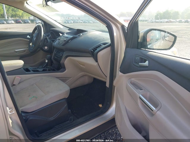 Продаж на аукціоні авто 2017 Ford Escape Se, vin: 1FMCU0GD6HUB05085, номер лоту: 45217951