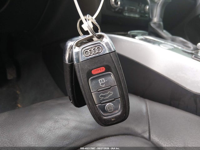 Продажа на аукционе авто 2013 Audi A4 2.0t Premium, vin: WAUFFAFLXDN006720, номер лота: 45217997