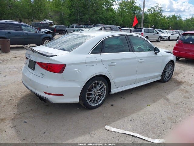 Продажа на аукционе авто 2015 Audi S3 2.0t Premium Plus, vin: WAUBFGFF8F1120415, номер лота: 45218070