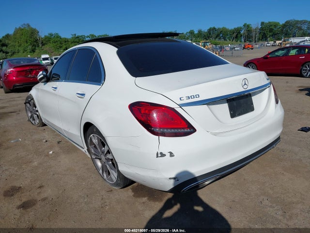 45218097 :رقم المزاد ، 55SWF8EB4KU290196 vin ، 2019 Mercedes-benz C 300 4matic مزاد بيع