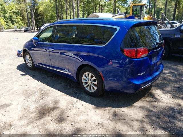 45218121 :رقم المزاد ، 2C4RC1BG5JR330691 vin ، 2018 Chrysler Pacifica Touring L مزاد بيع