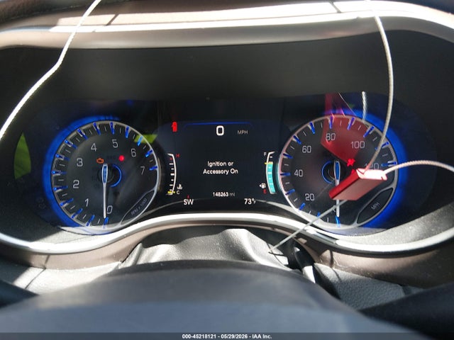 45218121 :رقم المزاد ، 2C4RC1BG5JR330691 vin ، 2018 Chrysler Pacifica Touring L مزاد بيع