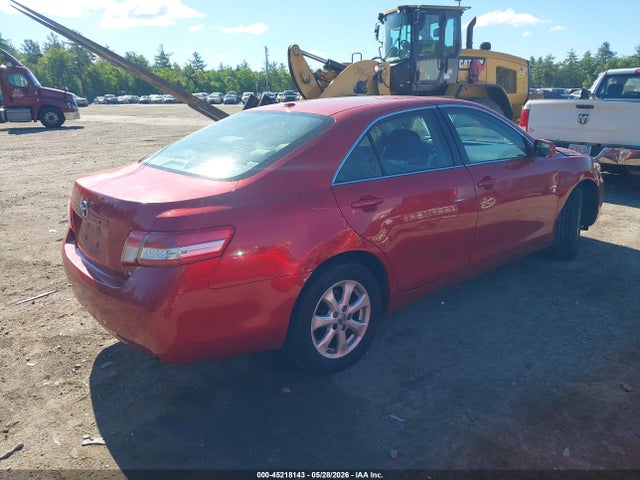 45218143 :رقم المزاد ، 4T4BF3EK6BR139050 vin ، 2011 Toyota Camry Le مزاد بيع