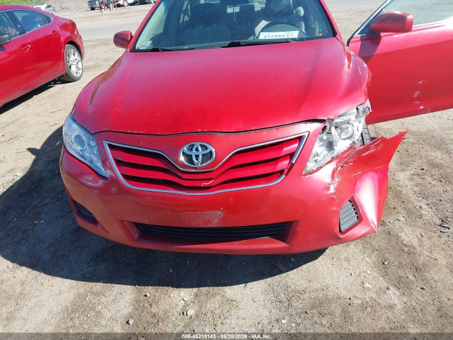 45218143 :رقم المزاد ، 4T4BF3EK6BR139050 vin ، 2011 Toyota Camry Le مزاد بيع