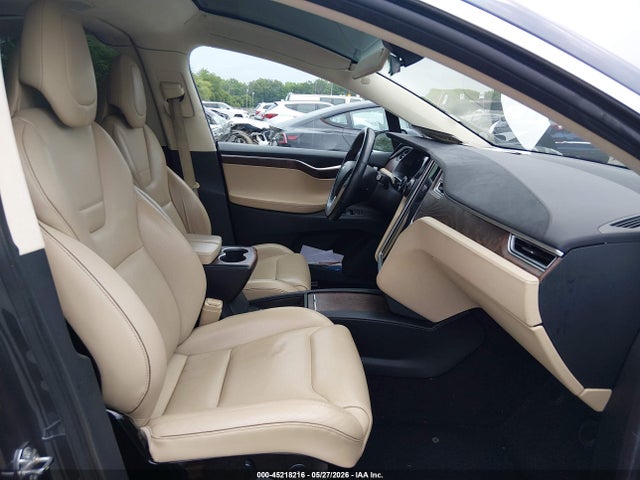 Tesla Model X 75d/p100d/p90d 2016 5YJXCBE45GF006563 Image 5