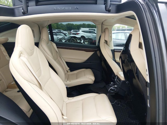 Tesla Model X 75d/p100d/p90d 2016 5YJXCBE45GF006563 Image 8