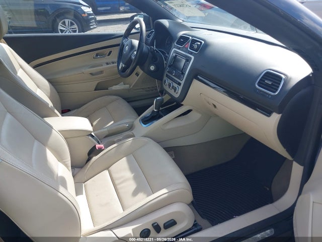 2013 Volkswagen Eos Lux მანქანა იყიდება აუქციონზე, vin: WVWFW8AH3DV000613, აუქციონის ნომერი: 45218221