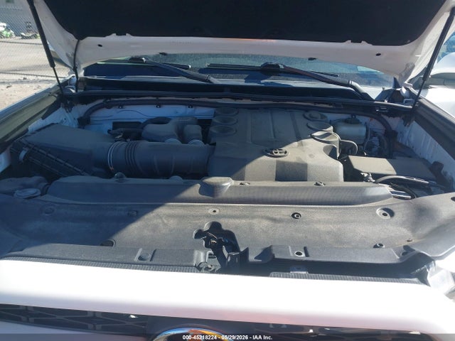 Toyota 4RUNNER SR5 2015 JTEBU5JR0F5246092 Image 10