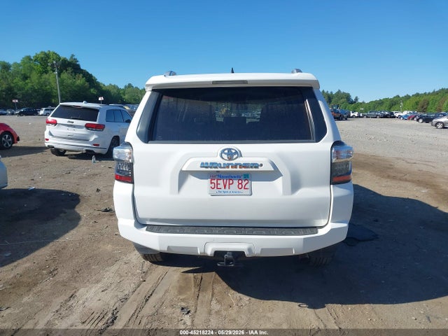 Toyota 4RUNNER SR5 2015 JTEBU5JR0F5246092 Image 16