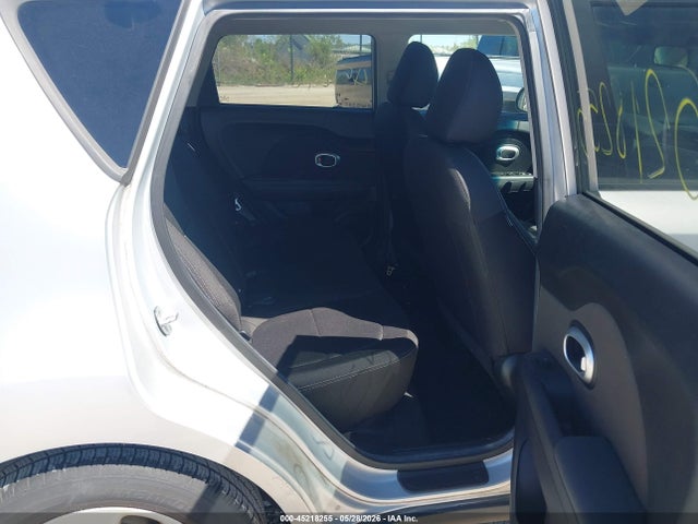 Продаж на аукціоні авто 2016 Kia Soul, vin: KNDJN2A26G7852307, номер лоту: 45218255