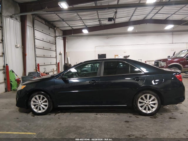 2014 Toyota Camry Xle V6 მანქანა იყიდება აუქციონზე, vin: 4T1BK1FK0EU537982, აუქციონის ნომერი: 45218346
