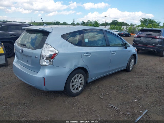 Продажа на аукционе авто 2013 Toyota Prius V Three, vin: JTDZN3EU0D3189761, номер лота: 45218480