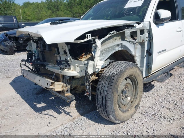 45218494 :رقم المزاد ، 5TFCZ5AN7GX019897 vin ، 2016 Toyota Tacoma Trd Sport مزاد بيع