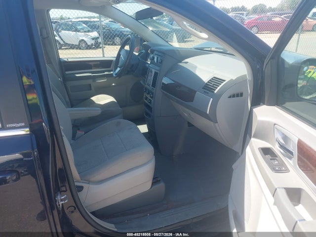 Продажа на аукционе авто 2010 Chrysler Town & Country Touring, vin: 2A4RR5D19AR422377, номер лота: 45218508