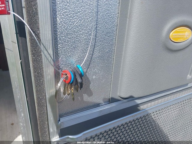 Продажа на аукционе авто 2022 Airstream Tl, vin: 1STTNYJ28NJ559828, номер лота: 45218563