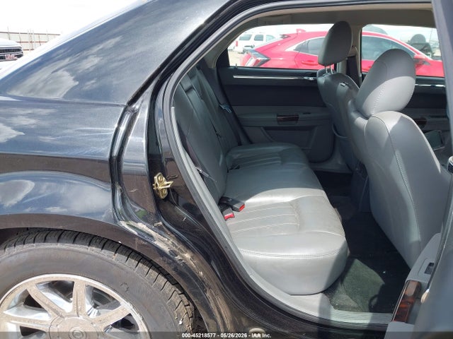 45218577 :رقم المزاد ، 2C3JA63H05H612714 vin ، 2005 Chrysler 300c مزاد بيع