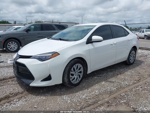 Toyota COROLLA LE 2017 2T1BURHE5HC892894 Image 2