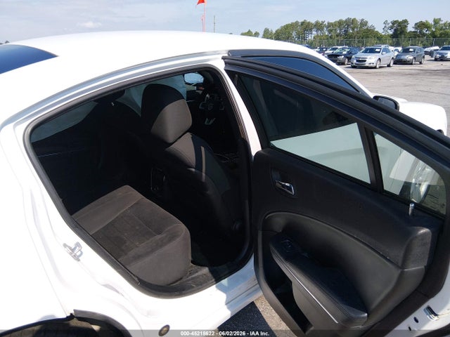 45218622 :رقم المزاد ، 2C3CDXBG0EH188126 vin ، 2014 Dodge Charger Se مزاد بيع