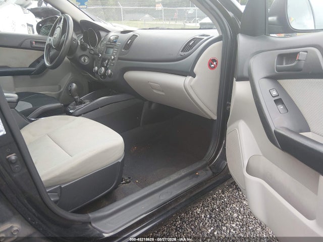 45218628 :رقم المزاد ، KNAFU4A24B5355620 vin ، 2011 Kia Forte Ex مزاد بيع