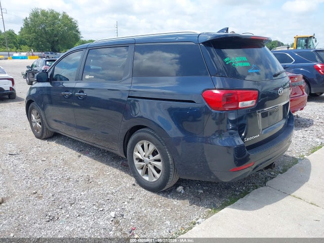 KIA SEDONA LX 2016 KNDMB5C1XG6083294 Image 3
