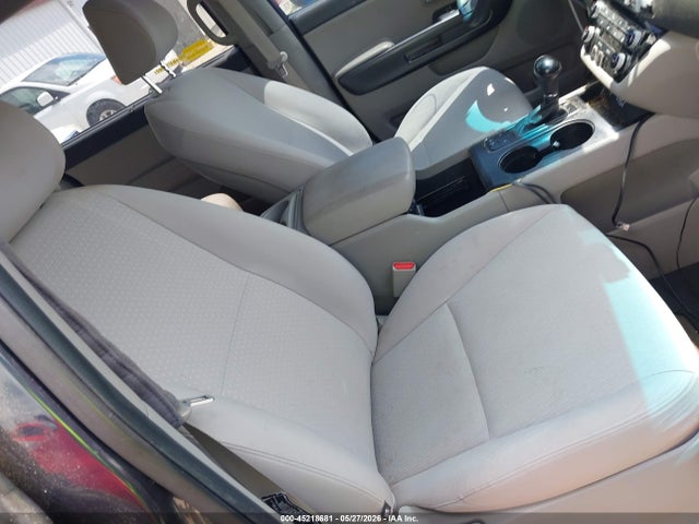 KIA SEDONA LX 2016 KNDMB5C1XG6083294 Image 5
