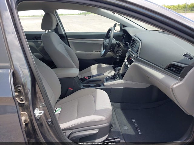 Продажа на аукционе авто 2020 Hyundai Elantra Se, vin: 5NPD74LF0LH614896, номер лота: 45218752