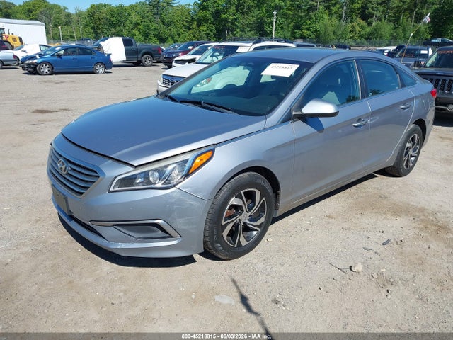 Hyundai Sonata 2017 5NPE24AF8HH588156 Image 2