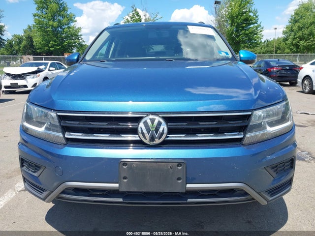 2018 Volkswagen Tiguan 2.0t Se/2.0t Sel მანქანა იყიდება აუქციონზე, vin: 3VV2B7AX5JM222282, აუქციონის ნომერი: 45218856