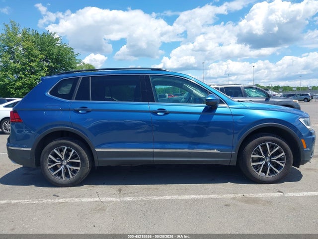 2018 Volkswagen Tiguan 2.0t Se/2.0t Sel მანქანა იყიდება აუქციონზე, vin: 3VV2B7AX5JM222282, აუქციონის ნომერი: 45218856