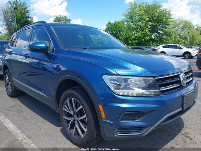 2018 Volkswagen Tiguan 2.0t Se/2.0t Sel მანქანა იყიდება აუქციონზე, vin: 3VV2B7AX5JM222282, აუქციონის ნომერი: 45218856
