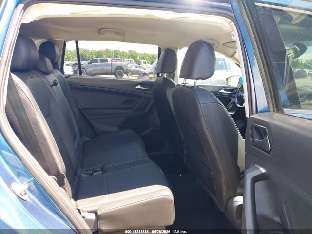 2018 Volkswagen Tiguan 2.0t Se/2.0t Sel მანქანა იყიდება აუქციონზე, vin: 3VV2B7AX5JM222282, აუქციონის ნომერი: 45218856