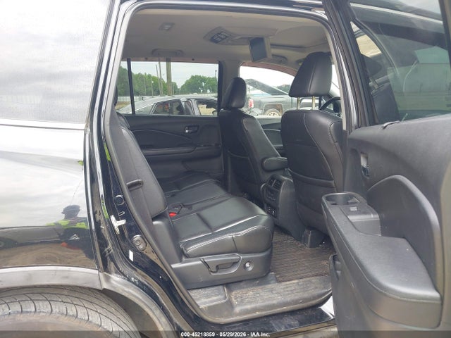 45218859 :رقم المزاد ، 5FNYF5H9XGB003419 vin ، 2016 Honda Pilot Touring مزاد بيع