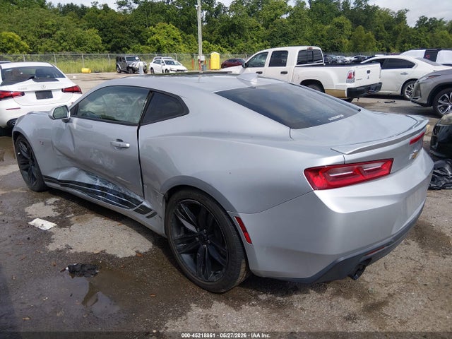 45218861 :رقم المزاد ، 1G1FB1RS8J0118483 vin ، 2018 Chevrolet Camaro 1lt مزاد بيع