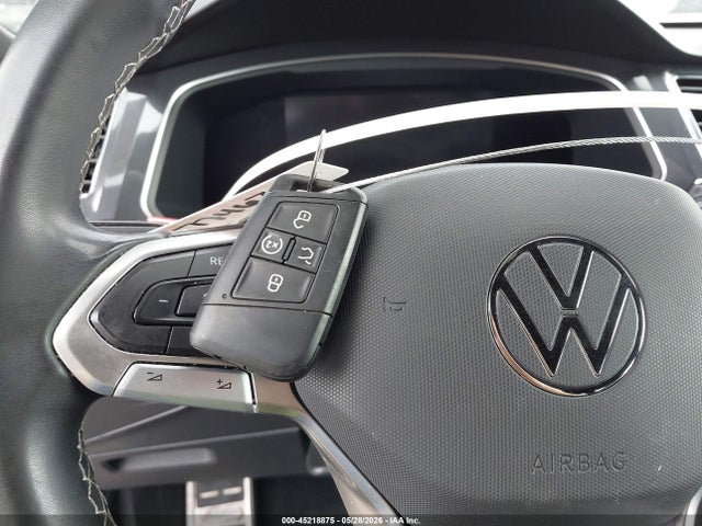 2023 Volkswagen Tiguan 2.0t Se R-line Black მანქანა იყიდება აუქციონზე, vin: 3VVCB7AX0PM070201, აუქციონის ნომერი: 45218875