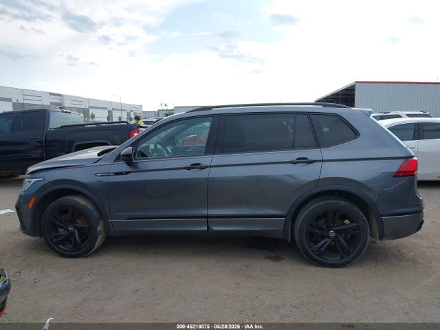 2023 Volkswagen Tiguan 2.0t Se R-line Black მანქანა იყიდება აუქციონზე, vin: 3VVCB7AX0PM070201, აუქციონის ნომერი: 45218875
