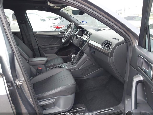 2023 Volkswagen Tiguan 2.0t Se R-line Black მანქანა იყიდება აუქციონზე, vin: 3VVCB7AX0PM070201, აუქციონის ნომერი: 45218875